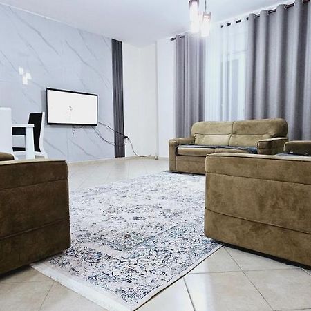 New Bazaar Side Bliss 2 Bed Room Apt With Free Garage Тирана Екстериор снимка