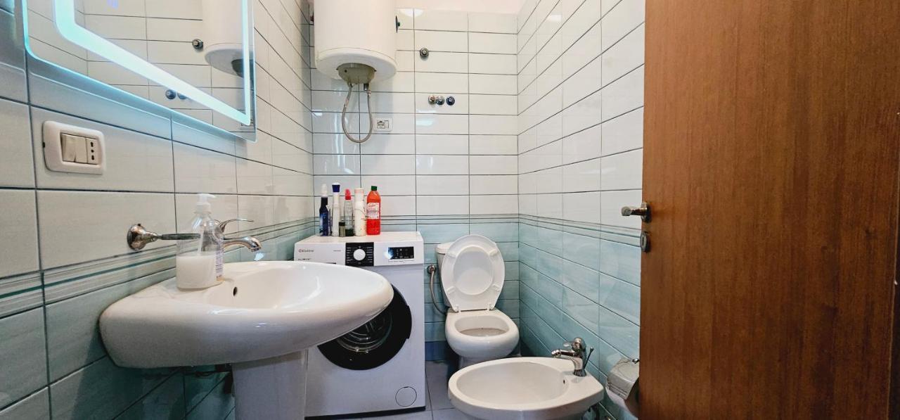 New Bazaar Side Bliss 2 Bed Room Apt With Free Garage Тирана Екстериор снимка
