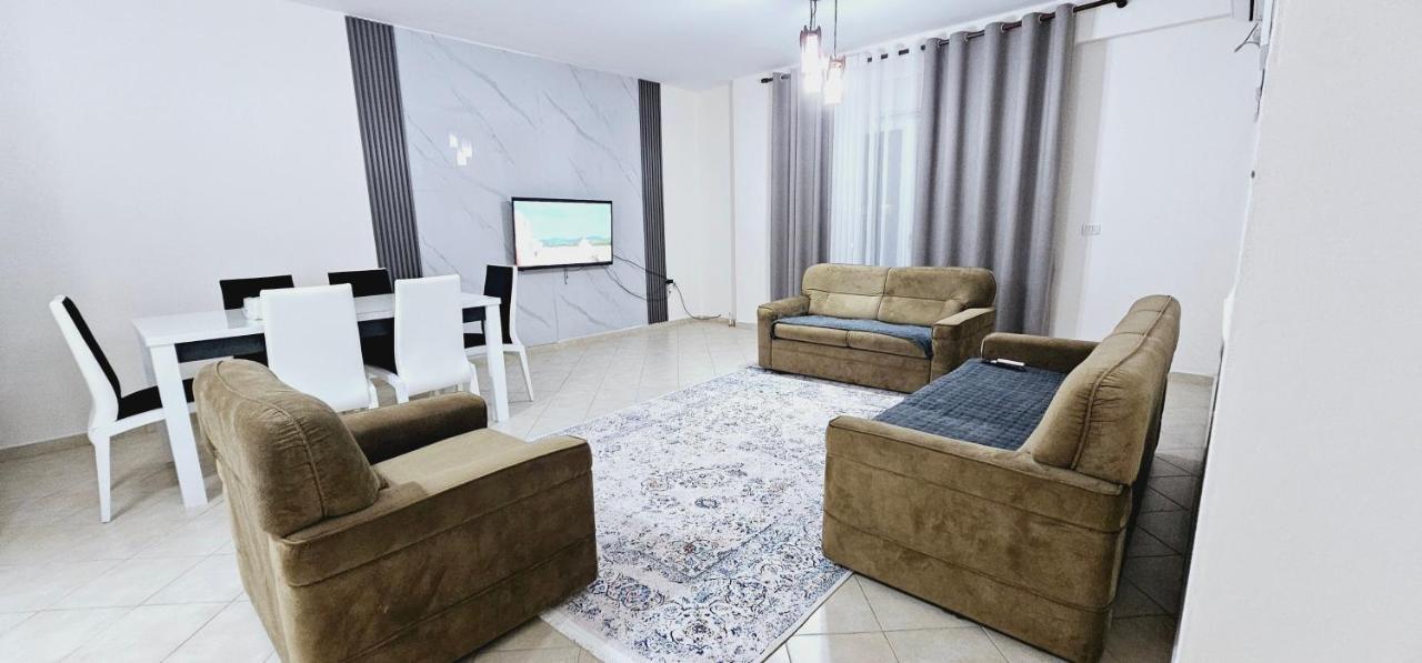 New Bazaar Side Bliss 2 Bed Room Apt With Free Garage Тирана Екстериор снимка
